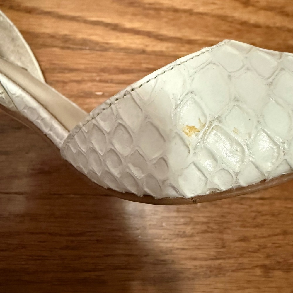Michael Kors Kristen strappy sandals heels white snake-embossed leather Size 7.5 - Picture 10 of 14